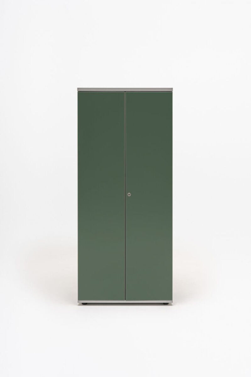 Color cabinet