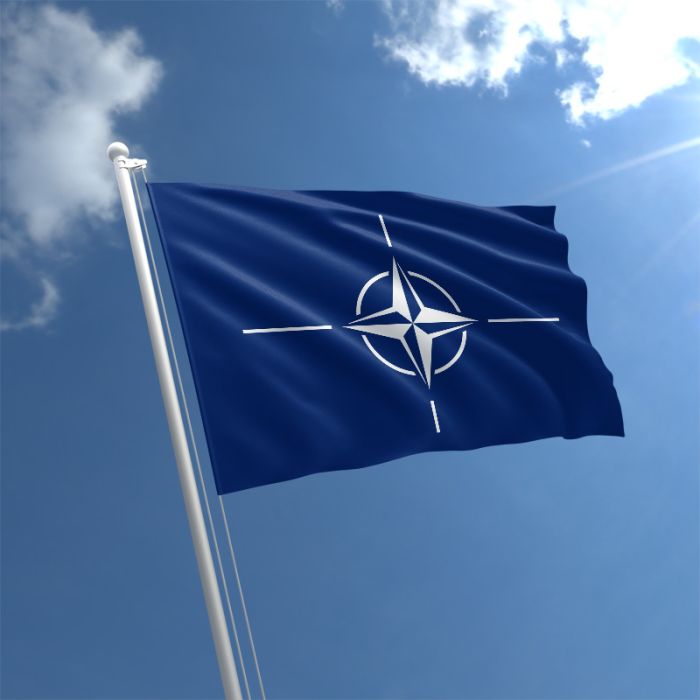 Flagga Nato (240 x 150 cm)