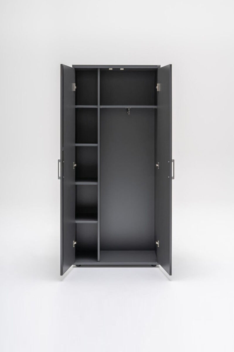 Standard wardrobe