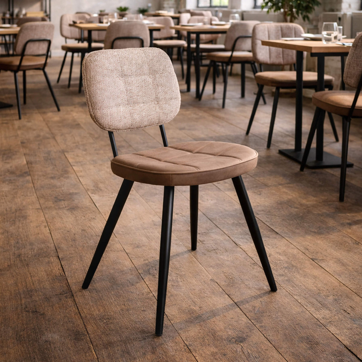 Klädstol Albin – Beige