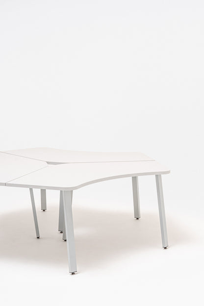 Ogi A Bänkskrivbord tre-stationer