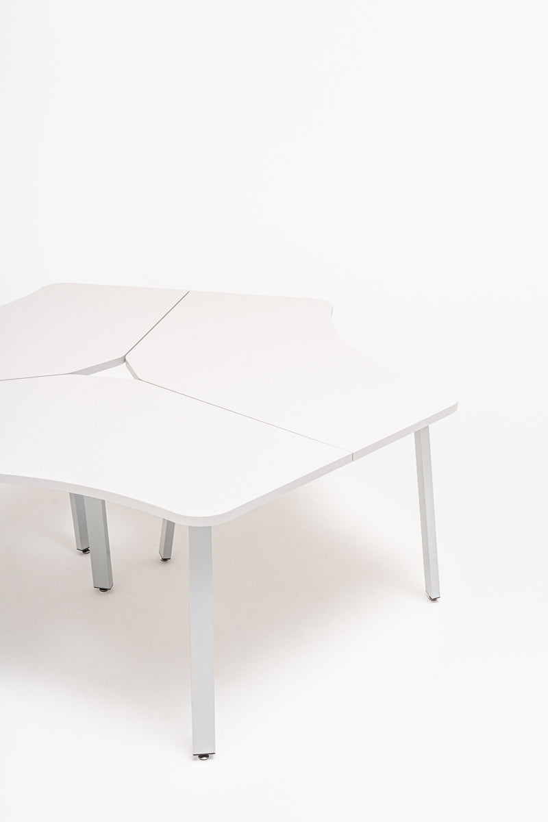 Ogi A Bänkskrivbord tre-stationer