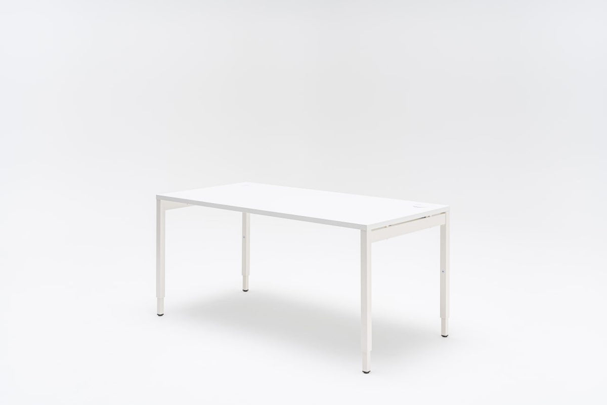 Ogi Y skrivbord, manuellt höj- och sänkbart