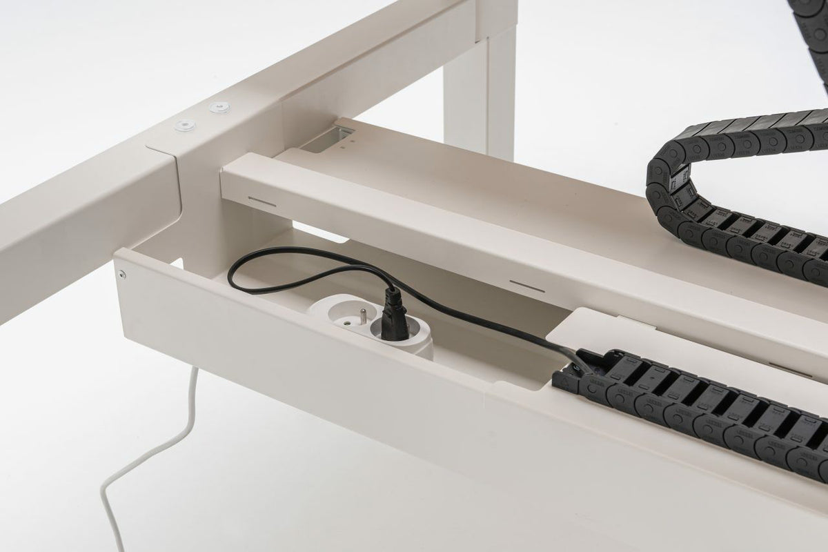Ogi Drive Bänkskrivbord med kabelränna