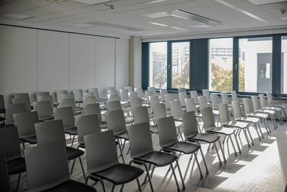 Shila Konferensstol, 4-benat underrede